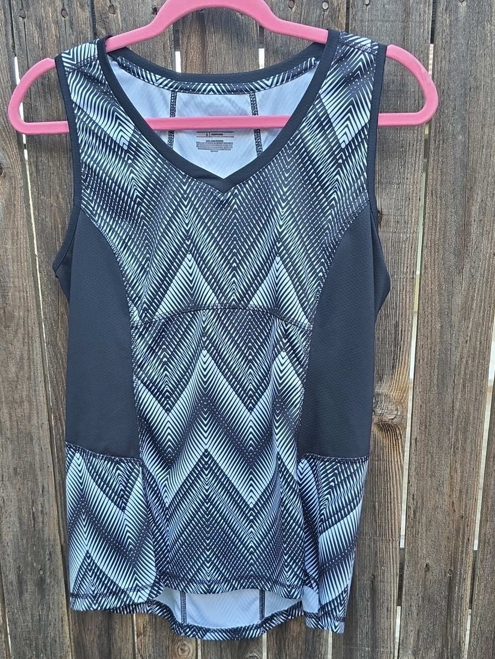 tek gear Black & White Geometric Athletic‎ Tank
